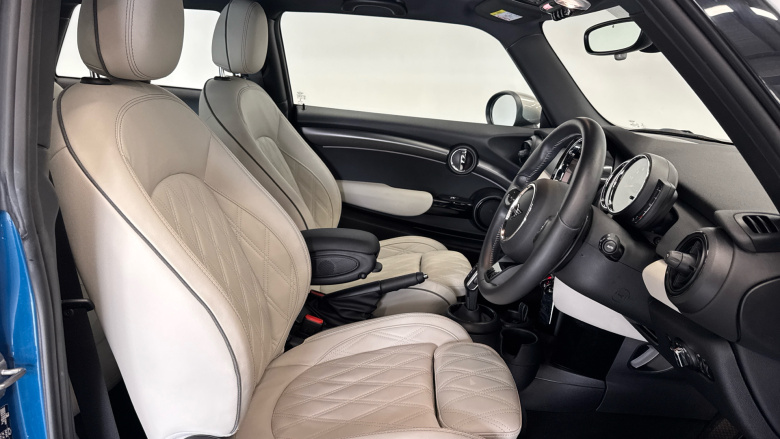 MINI Cooper 2.0 S Exclusive 3dr Auto Petrol Hatchback